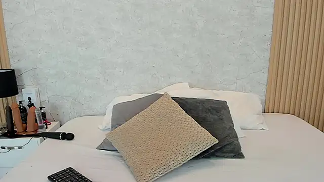 mayragonzpe   online show from March 2025 01:08:01 PM