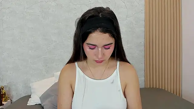 mayragonzpe   online show from March 2025 01:13:02 PM