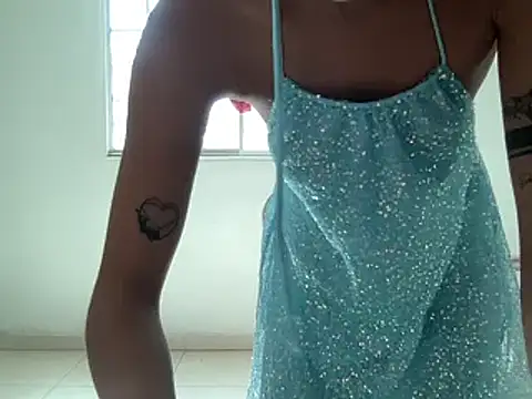 Snapshot of Susandolls chatting on January 2025 03:52:02 PM Susandolls online show from January 2025 03:52:02 PM