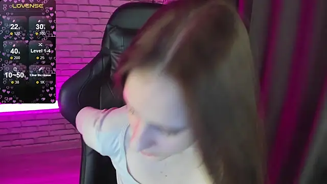 Snapshot of Tonya_Gray chatting on December 2024 11:02:01 AM Tonya Gray online show from December 2024 11:02:01 AM