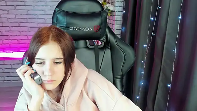 Snapshot of Tonya_Gray chatting on January 2025 06:33:02 AM Tonya Gray online show from January 2025 06:33:02 AM