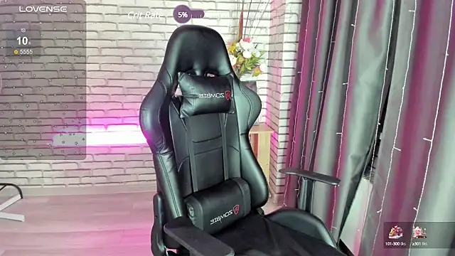 Snapshot of Tonya_Gray chatting on March 2025 02:22:01 PM Tonya Gray online show from March 2025 02:22:01 PM