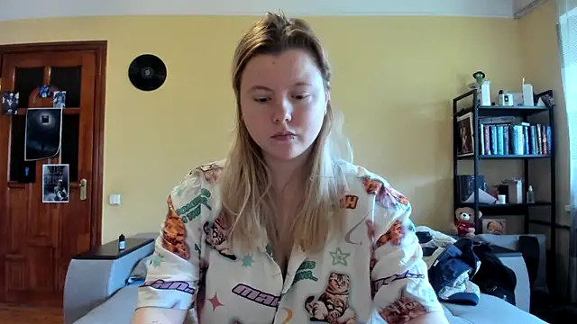 Snapshot of LillyDepp chatting on April 2026 11:47:02 AM LillyDepp online show from April 2026 11:47:02 AM
