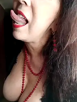 GypsyEsmeralda online show from January 2025 06:24:02 PM
