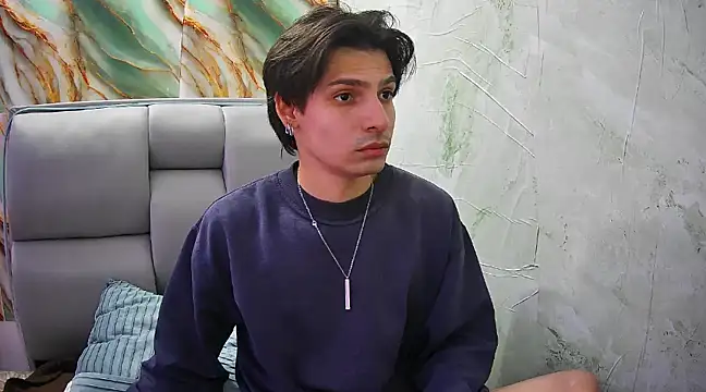 Apolo Hidalgo01 online show from February 2025 04:33:01 PM