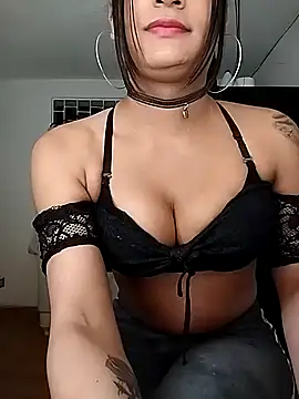 Snapshot of Pussycat_9999 chatting on January 2025 06:14:01 PM Pussycat 9999 online show from January 2025 06:14:01 PM