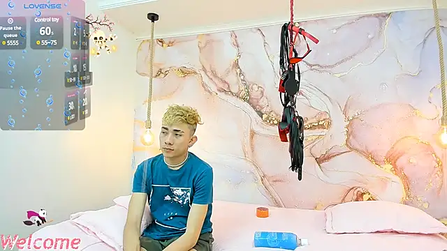 StrawwBoys online show from December 2024 11:53:02 PM