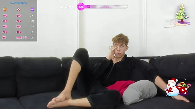 StrawwBoys online show from November 2025 11:03:02 AM