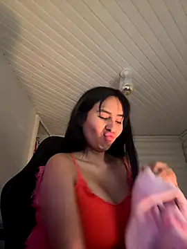 Anily Lovely online show from November 2025 11:38:01 PM