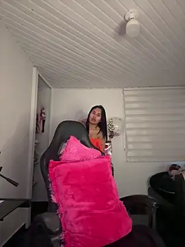 Anily Lovely online show from March 2026 11:00:01 PM