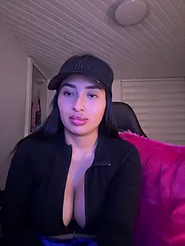 Anily Lovely online show from April 2026 11:43:02 PM