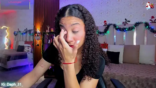 Daphnne tay online show from January 2026 03:22:01 AM