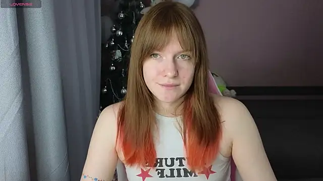 Snapshot of CassieJuice69 chatting on January 2025 06:56:01 PM CassieJuice69 online show from January 2025 06:56:01 PM