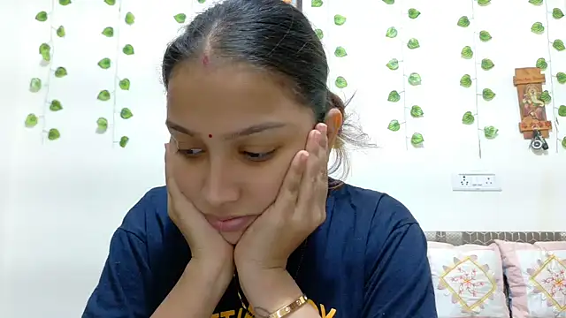 Aleena Rai online show from November 2025 07:25:01 AM