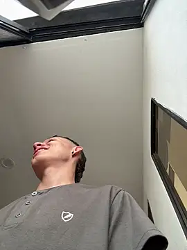 Snapshot of Daddyrich_632 chatting on February 2026 09:34:01 PM Daddyrich 632 online show from February 2026 09:34:01 PM