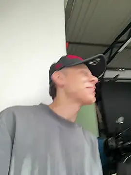 Daddyrich 632 online show from July 2026 11:34:01 AM