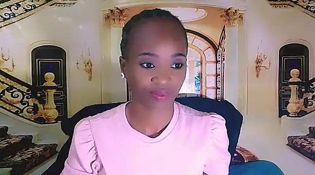 Snapshot of EbonyCreamy69 chatting on January 2025 06:10:02 PM EbonyCreamy69 online show from January 2025 06:10:02 PM