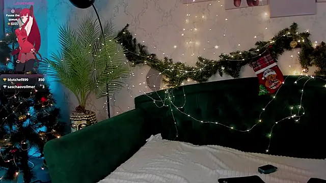 Jessie Roy online show from December 2024 03:00:02 AM