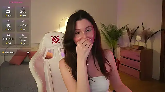 Snapshot of tender_babyy chatting on March 2025 05:15:02 PM tender babyy online show from March 2025 05:15:02 PM