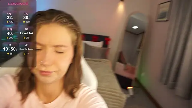 LinaSiren online show from December 2024 03:18:02 AM