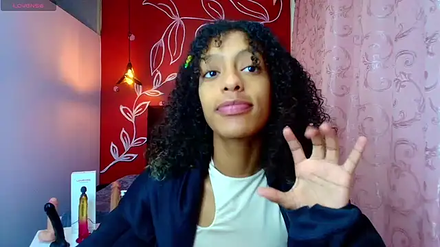 Zia Green online show from March 2025 12:04:02 PM