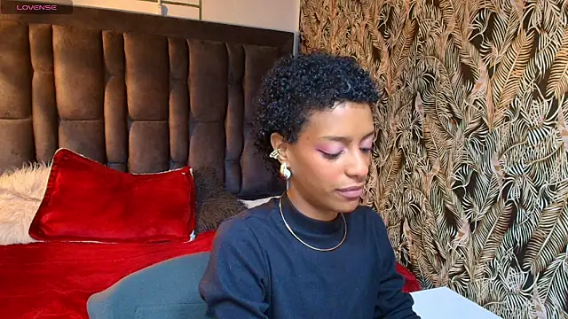 Zia Green online show from April 2026 01:05:02 PM