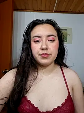 Snapshot of Emi_chik chatting on June 2026 05:10:01 AM Emi chik online show from June 2026 05:10:01 AM