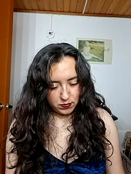 Snapshot of Emi_chik chatting on July 2026 06:40:01 AM Emi chik online show from July 2026 06:40:01 AM