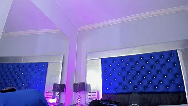 Eyleen Santos online show from December 2025 07:40:02 PM