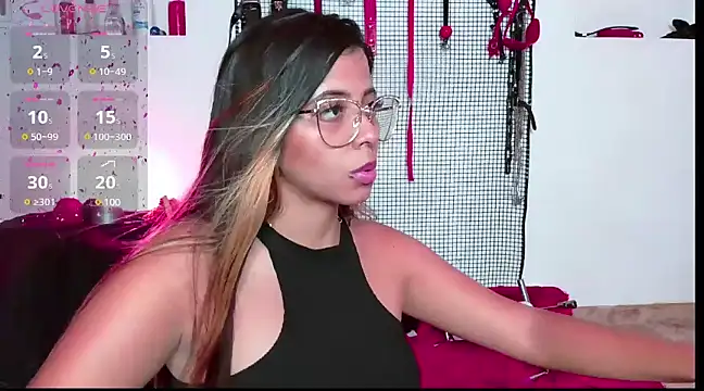 Snapshot of Megaan_Greey chatting on January 2025 11:34:02 PM Megaan Greey online show from January 2025 11:34:02 PM