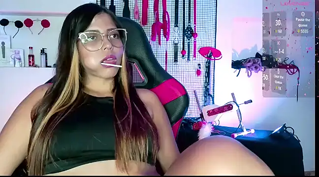 Snapshot of Megaan_Greey chatting on January 2025 11:22:01 PM Megaan Greey online show from January 2025 11:22:01 PM