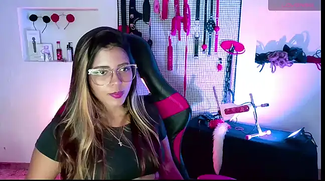 Snapshot of Megaan_Greey chatting on January 2025 12:22:01 PM Megaan Greey online show from January 2025 12:22:01 PM