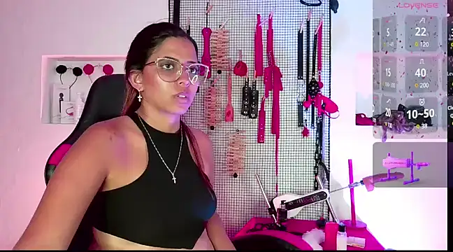 Snapshot of Megaan_Greey chatting on February 2025 12:49:02 AM Megaan Greey online show from February 2025 12:49:02 AM