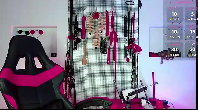 Snapshot of Megaan_Greey chatting on February 2025 10:43:02 PM Megaan Greey online show from February 2025 10:43:02 PM