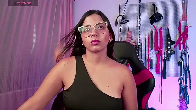 Snapshot of Megaan_Greey chatting on September 2025 09:36:01 PM Megaan Greey online show from September 2025 09:36:01 PM