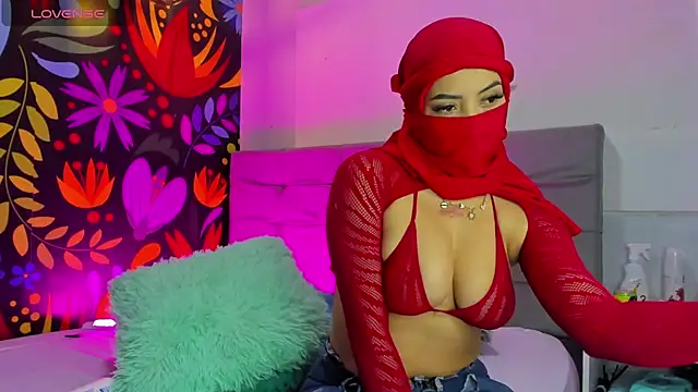 Sweet hot mia online show from February 2025 07:47:01 PM