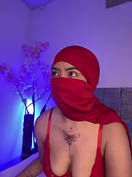 Snapshot of Sweet_hot_mia chatting on May 2026 01:50:02 PM Sweet hot mia online show from May 2026 01:50:02 PM