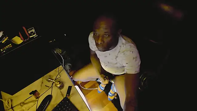 Pressure69mee online show from February 2025 03:16:02 AM