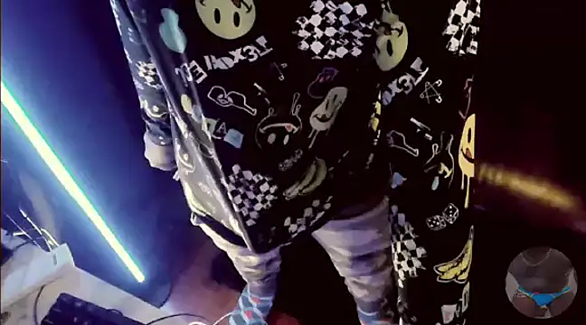 Pressure69mee online show from February 2025 08:14:02 PM