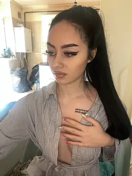 Snapshot of Gya_Rue chatting on February 2025 12:14:02 PM Gya Rue online show from February 2025 12:14:02 PM