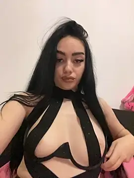 Snapshot of Gya_Rue chatting on November 2025 11:43:02 PM Gya Rue online show from November 2025 11:43:02 PM