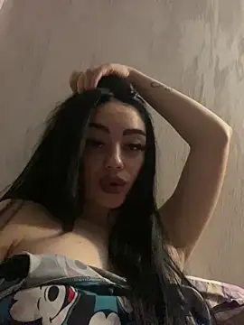 Snapshot of Gya_Rue chatting on November 2025 11:19:02 PM Gya Rue online show from November 2025 11:19:02 PM