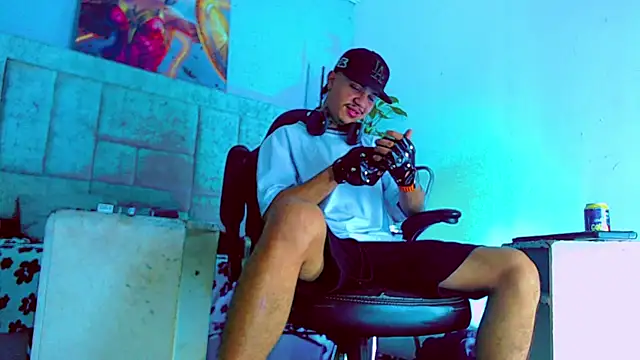 Snapshot of HannibalLester chatting on October 2025 04:24:01 AM HannibalLester online show from October 2025 04:24:01 AM