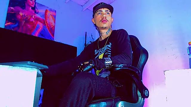 Snapshot of HannibalLester chatting on October 2025 04:42:01 AM HannibalLester online show from October 2025 04:42:01 AM