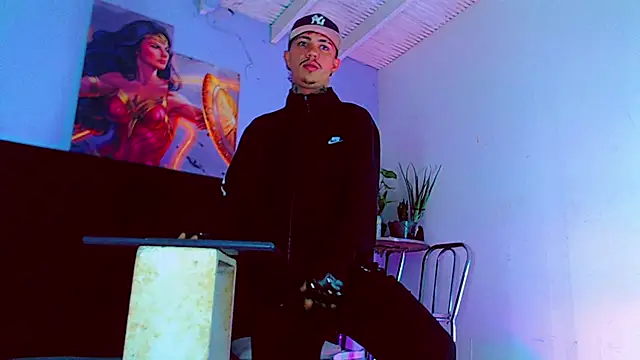 Snapshot of HannibalLester chatting on October 2025 06:28:01 AM HannibalLester online show from October 2025 06:28:01 AM