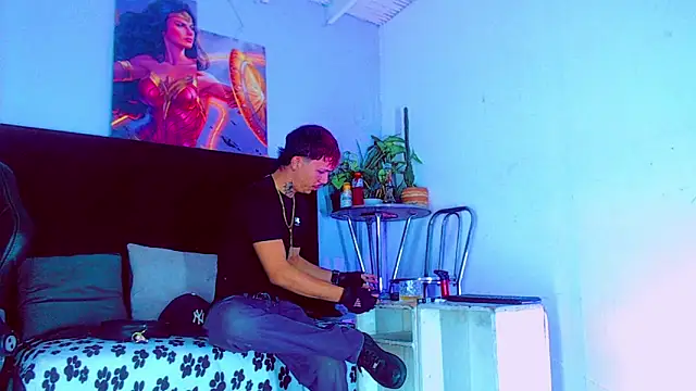 Snapshot of HannibalLester chatting on November 2025 03:51:01 AM HannibalLester online show from November 2025 03:51:01 AM