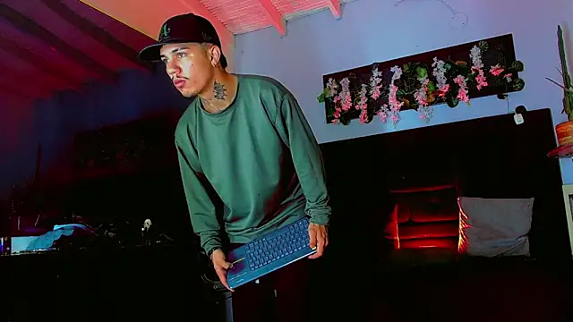 HannibalLester online show from April 2026 06:08:01 AM