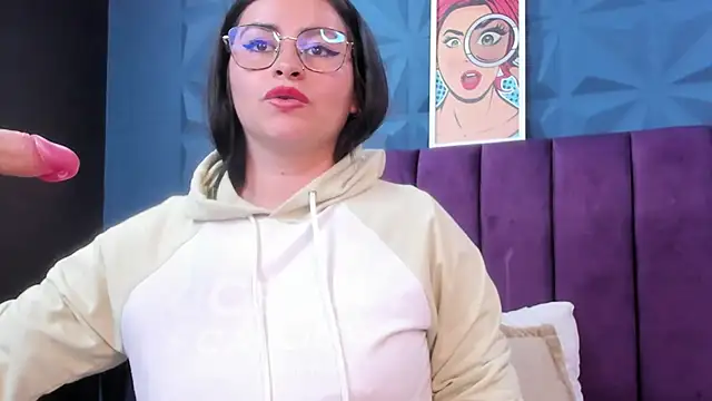 NicoleJonss online show from May 2026 11:45:02 PM