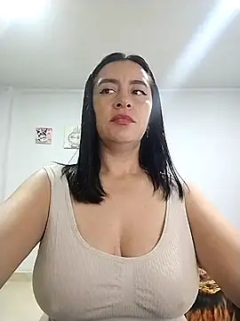 hailey85 online show from December 2025 11:46:01 PM