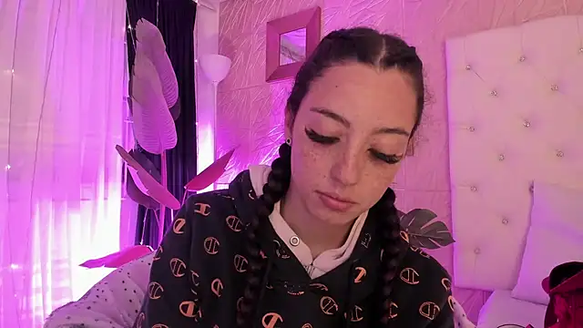 sadashi moon  online show from March 2025 12:30:01 AM